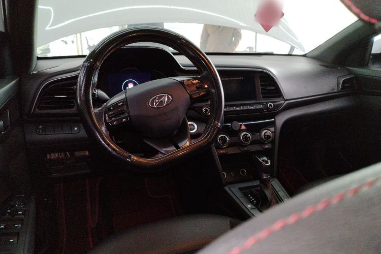 Used Hyundai Elantra (6th Generation / Lingdong) 2019 1.4T Dual-Clutch Xuan Dong · Dynamic Model Steering Wheel