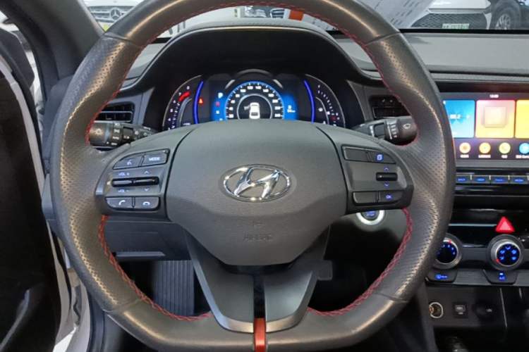 Used Hyundai Elantra (6th Generation / Lingdong) 2019 1.4T Dual-Clutch Xuan Dong · Dynamic Model Steering Wheel