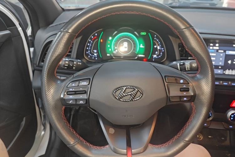 Used Hyundai Elantra (6th Generation / Lingdong) 2019 1.4T Dual-Clutch Xuan Dong · Dynamic Model Steering Wheel