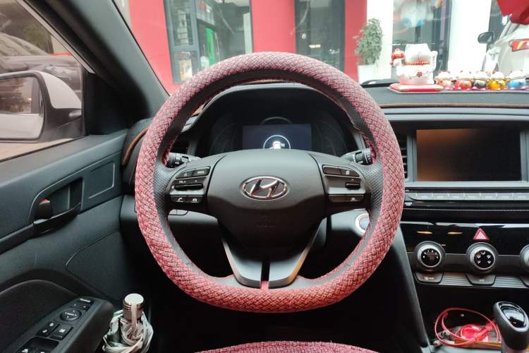 Used Hyundai Elantra (6th Generation / Lingdong) 2019 1.4T Dual-Clutch Xuan Dong · Dynamic Model Steering Wheel
