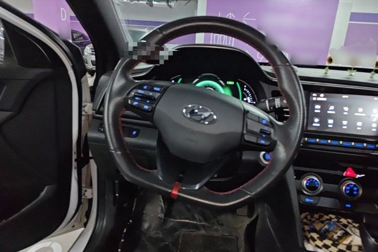 Used Hyundai Elantra (6th Generation / Lingdong) 2019 1.4T Dual-Clutch Xuan Dong · Dynamic Model Steering Wheel