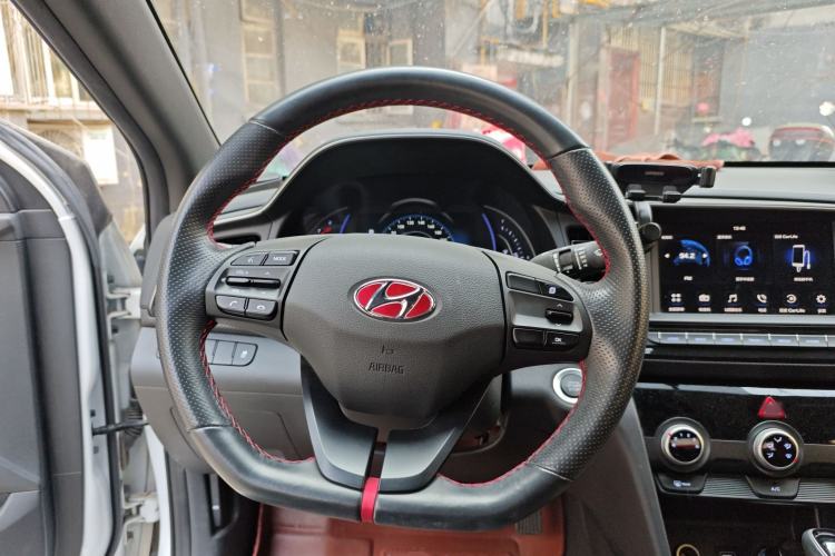 Used Hyundai Elantra (6th Generation / Lingdong) 2019 1.4T Dual-Clutch Xuan Dong · Dynamic Model Steering Wheel