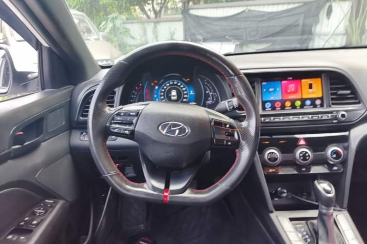 Used Hyundai Elantra (6th Generation / Lingdong) 2019 1.4T Dual-Clutch Xuan Dong · Dynamic Model Steering Wheel