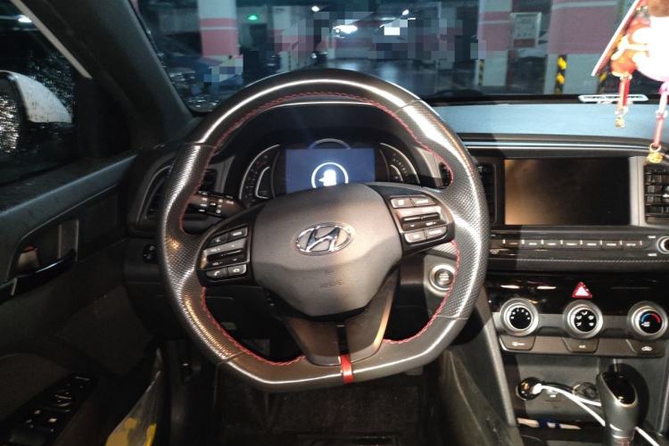 Used Hyundai Elantra (6th Generation / Lingdong) 2019 1.4T Dual-Clutch Xuan Dong · Dynamic Model Steering Wheel