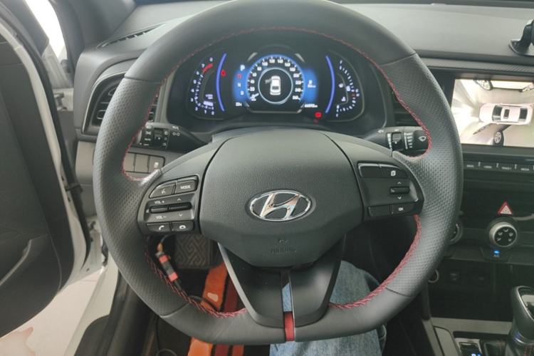 Used Hyundai Elantra (6th Generation / Lingdong) 2019 1.4T Dual-Clutch Xuan Dong · Dynamic Model Steering Wheel