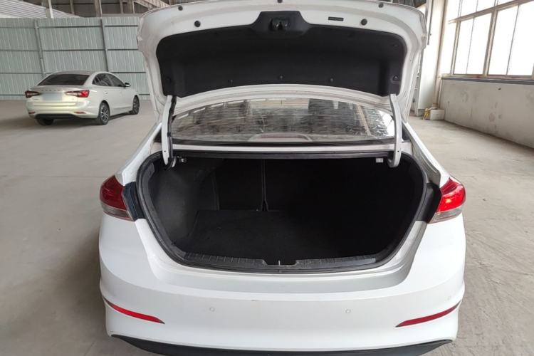 Used Hyundai Elantra (6th Generation / Lingdong) 2019 1.5L CVT ZhiXuan – Elite Version Trunk
