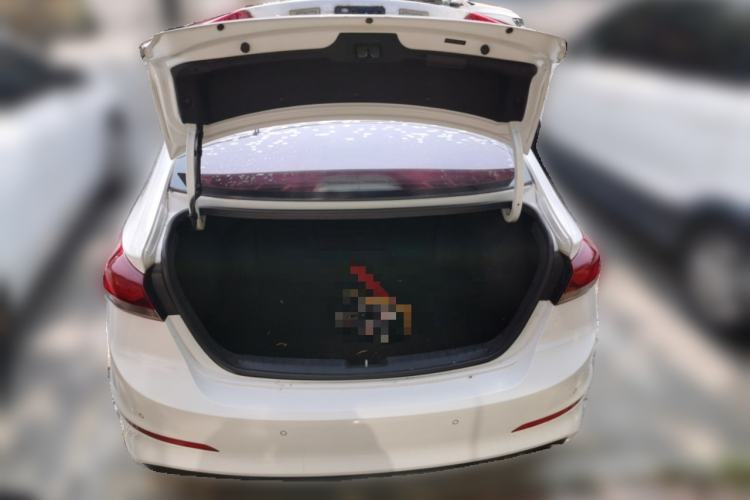 Used Hyundai Elantra (6th Generation / Lingdong) 2019 1.4T Dual-Clutch Xuan Dong · Dynamic Model Trunk