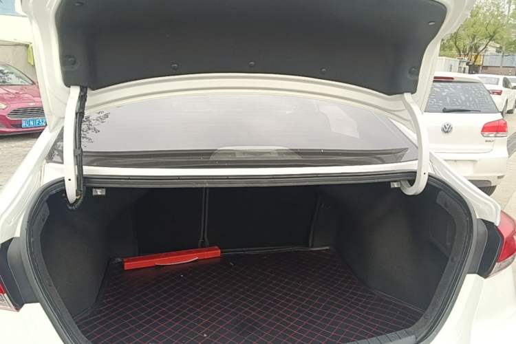 Used Hyundai Elantra (6th Generation / Lingdong) 2019 1.4T Dual-Clutch Xuan Dong · Dynamic Model Trunk