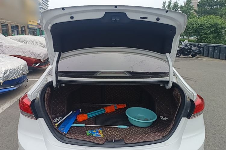Used Hyundai Elantra (6th Generation / Lingdong) 2019 1.4T Dual-Clutch Xuan Dong · Dynamic Model Trunk
