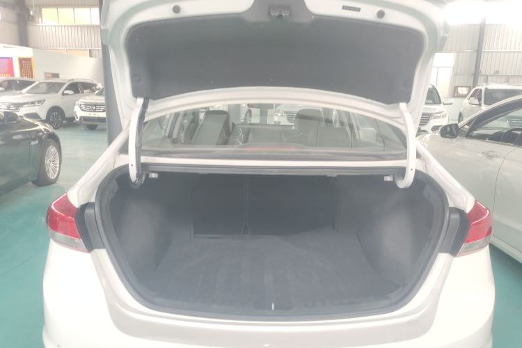 Used Hyundai Elantra (6th Generation / Lingdong) 2019 1.5L CVT ZhiXuan – Elite Version Trunk