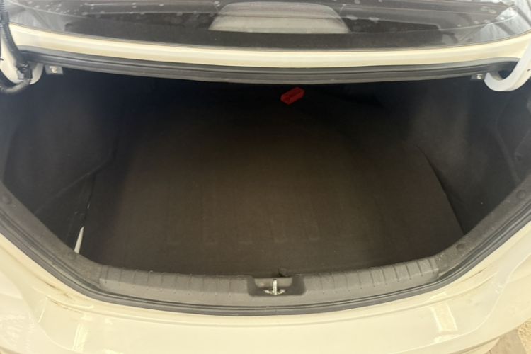 Used Hyundai Elantra (6th Generation / Lingdong) 2019 1.4T Dual-Clutch Xuan Dong · Dynamic Model Trunk