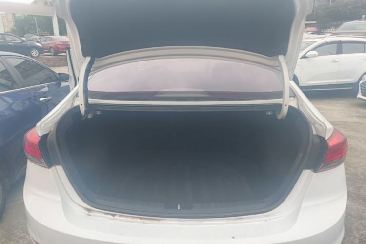 Used Hyundai Elantra (6th Generation / Lingdong) 2019 1.5L CVT ZhiXuan – Elite Version Trunk