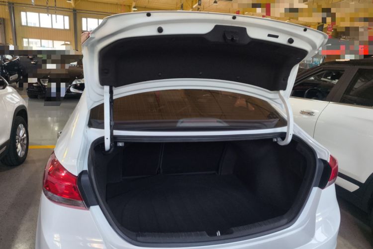 Used Hyundai Elantra (6th Generation / Lingdong) 2019 1.4T Dual-Clutch Xuan Dong · Dynamic Model Trunk