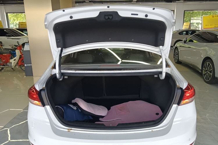 Used Hyundai Elantra (6th Generation / Lingdong) 2019 1.5L CVT ZhiXuan – Elite Version Trunk