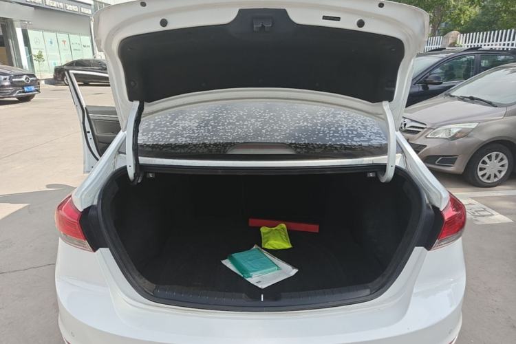 Used Hyundai Elantra (6th Generation / Lingdong) 2019 1.5L CVT ZhiXuan – Elite Version Trunk