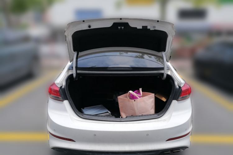 Used Hyundai Elantra (6th Generation / Lingdong) 2019 1.4T Dual-Clutch Xuan Dong · Dynamic Model Trunk