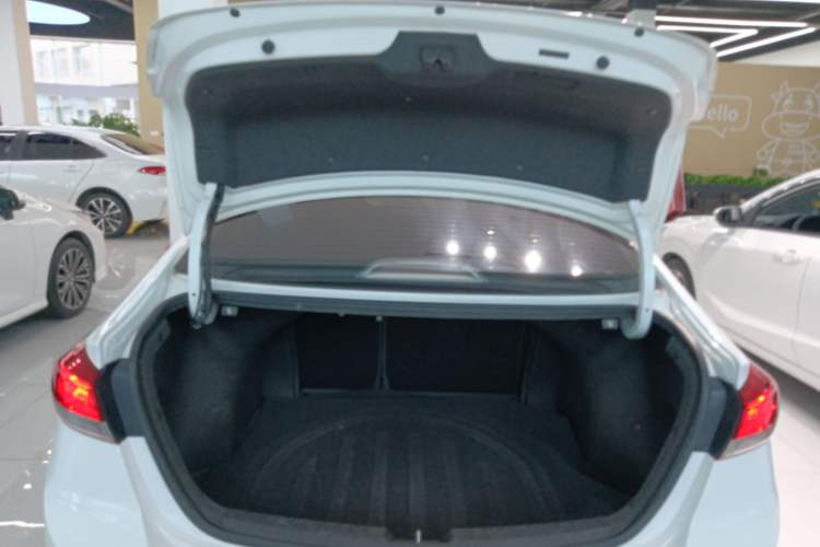 Used Hyundai Elantra (6th Generation / Lingdong) 2019 1.5L CVT ZhiXuan – Elite Version Trunk