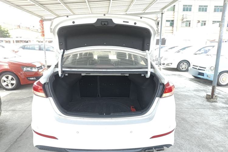 Used Hyundai Elantra (6th Generation / Lingdong) 2019 1.4T Dual-Clutch Xuan Dong · Dynamic Model Trunk