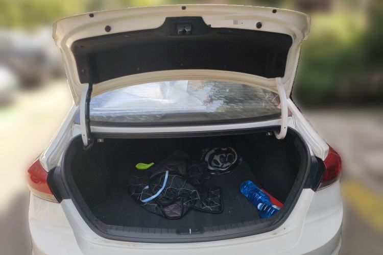 Used Hyundai Elantra (6th Generation / Lingdong) 2019 1.4T Dual-Clutch Xuan Dong · Dynamic Model Trunk