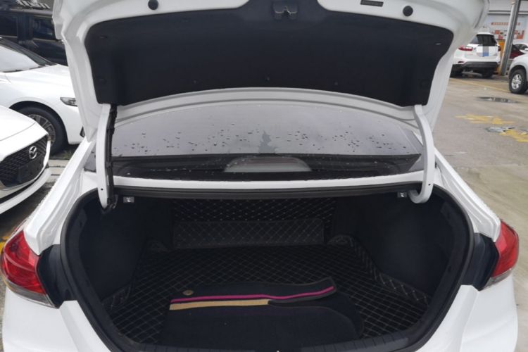 Used Hyundai Elantra (6th Generation / Lingdong) 2019 1.4T Dual-Clutch Xuan Dong · Dynamic Model Trunk