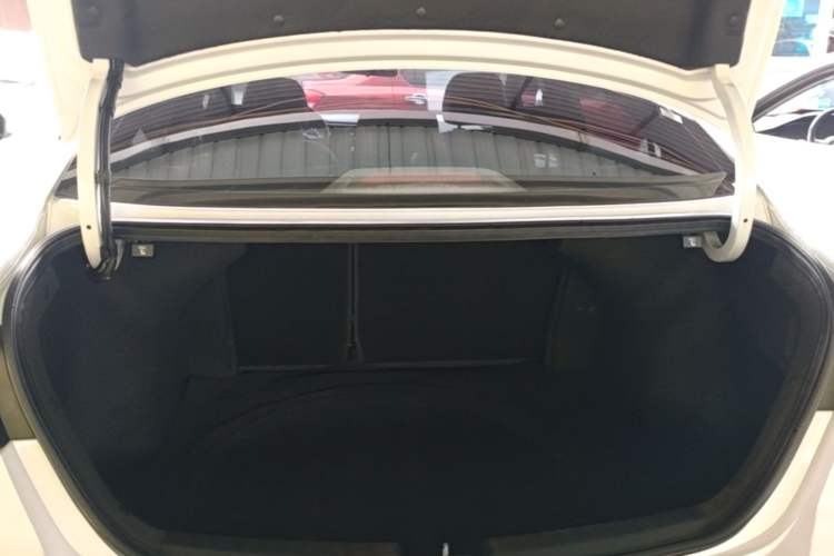 Used Hyundai Elantra (6th Generation / Lingdong) 2019 1.5L CVT ZhiXuan – Elite Version Trunk