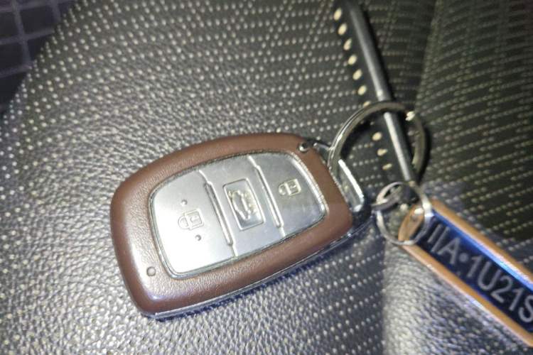 Used Hyundai Elantra (6th Generation / Lingdong) 2019 1.5L CVT Smart & Luxurious Trim Vehicle Key