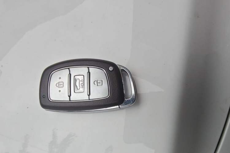 Used Hyundai Elantra (6th Generation / Lingdong) 2019 1.4T Dual-Clutch Xuan Dong · Dynamic Model Vehicle Key