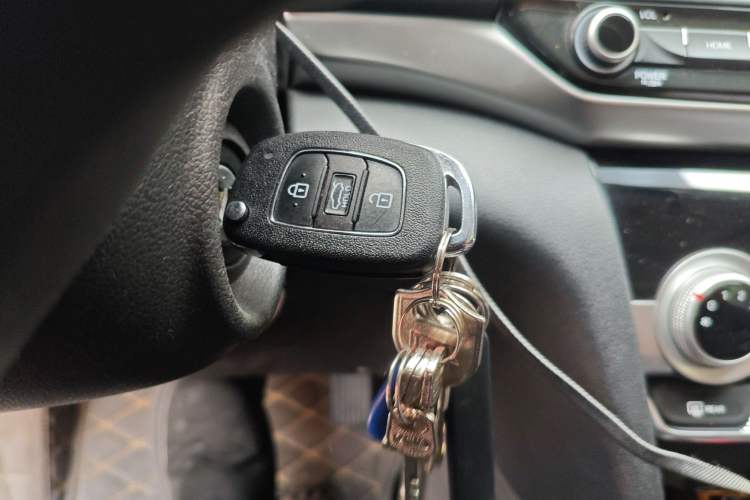 Used Hyundai Elantra (6th Generation / Lingdong) 2019 1.5L CVT ZhiXuan – Elite Version Vehicle Key
