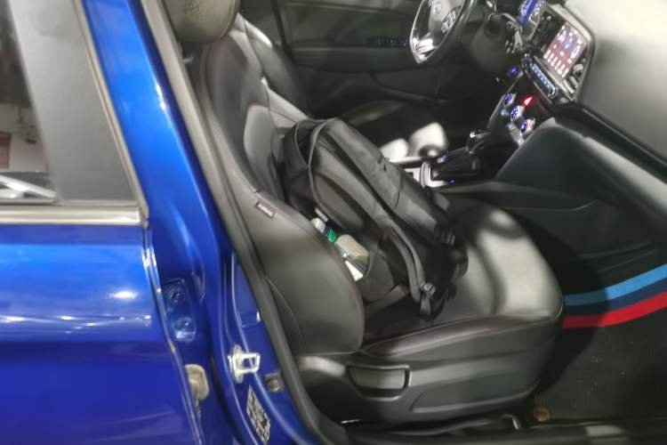 Used Hyundai Elantra (6th Generation / Lingdong) 2020 1.4T Dual-Clutch Xuan Dong · Dynamic Version Right Front Seat