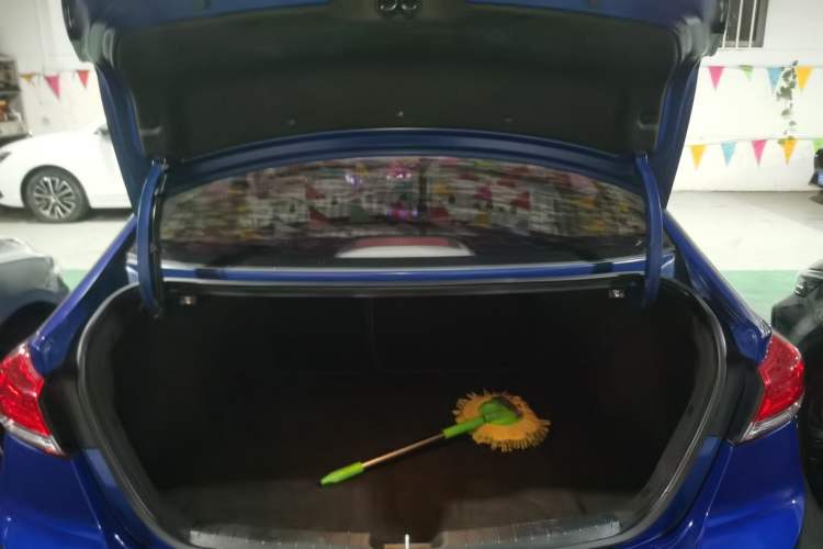 Used Hyundai Elantra (6th Generation / Lingdong) 2020 1.4T Dual-Clutch Xuan Dong · Dynamic Version Trunk
