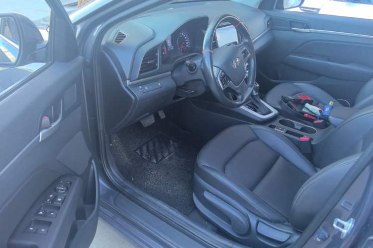 Used Hyundai Elantra (6th Generation / Lingdong) 2020 1.5L CVT Smart & Stylish – Elite Version Driver Seat