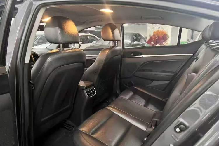Used Hyundai Elantra (6th Generation / Lingdong) 2020 1.5L CVT Smart & Stylish – Elite Version Headliner