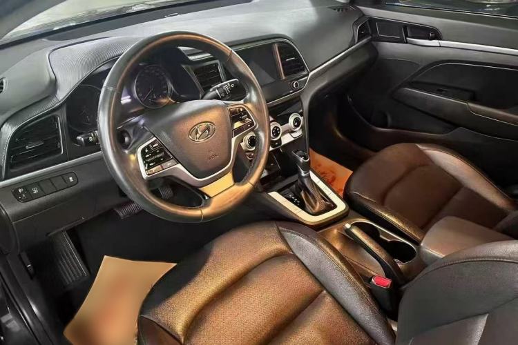 Used Hyundai Elantra (6th Generation / Lingdong) 2020 1.5L CVT Smart & Stylish – Elite Version Interior 1