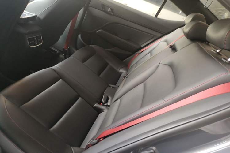 Used Hyundai Elantra (6th Generation / Lingdong) 2020 1.4T Dual-Clutch Xuan Dong · Dynamic Version Left Rear Seat