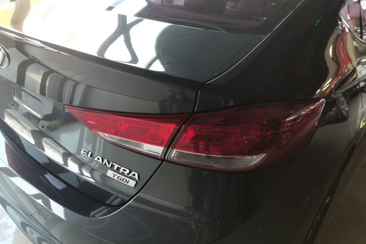 Used Hyundai Elantra (6th Generation / Lingdong) 2020 1.4T Dual-Clutch Xuan Dong · Dynamic Version Right Rear Taillight