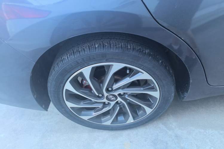 Used Hyundai Elantra (6th Generation / Lingdong) 2020 1.5L CVT Smart & Stylish – Elite Version Right Rear Wheel Hub