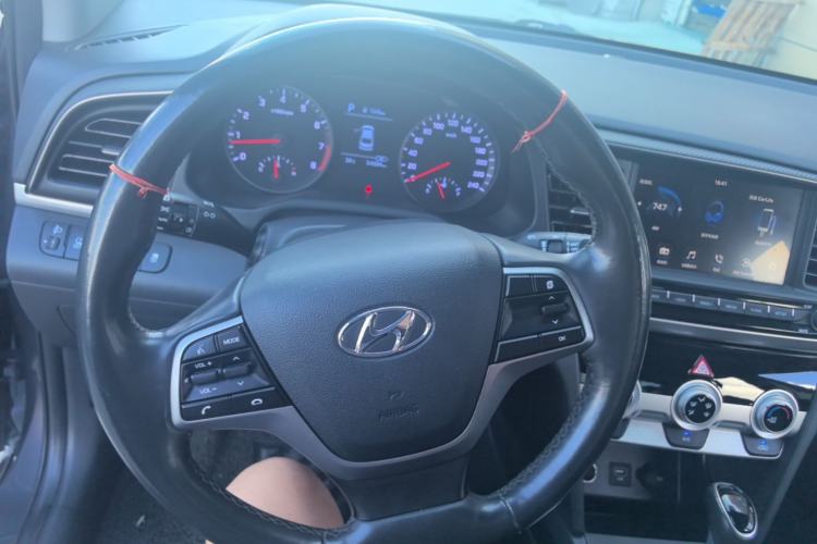 Used Hyundai Elantra (6th Generation / Lingdong) 2020 1.5L CVT Smart & Stylish – Elite Version Steering Wheel