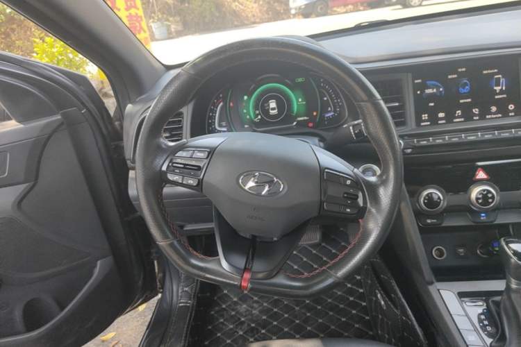 Used Hyundai Elantra (6th Generation / Lingdong) 2020 1.4T Dual-Clutch Xuan Dong · Dynamic Version Steering Wheel