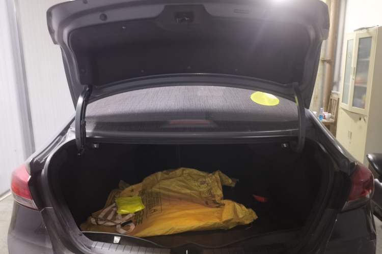 Used Hyundai Elantra (6th Generation / Lingdong) 2020 1.4T Dual-Clutch Xuan Dong · Dynamic Version Trunk