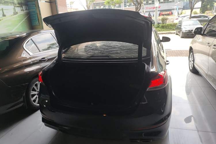 Used Hyundai Elantra (6th Generation / Lingdong) 2020 1.4T Dual-Clutch Xuan Dong · Dynamic Version Trunk