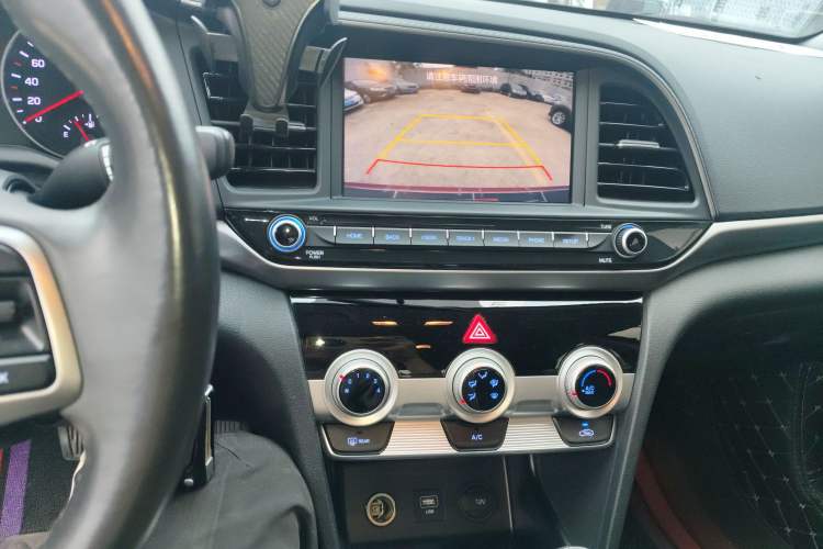Used Hyundai Elantra (6th Generation / Lingdong) 2020 1.5L CVT Smart & Stylish – Elite Version Audio And AC Panel