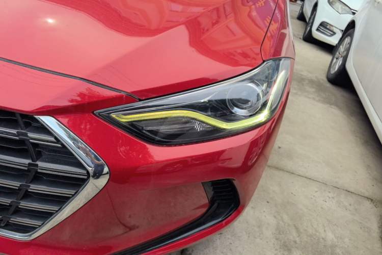 Used Hyundai Elantra (6th Generation / Lingdong) 2020 1.5L CVT Smart & Stylish – Elite Version Left Front Headlight