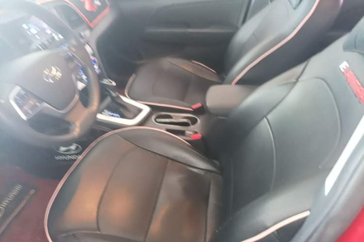 Used Hyundai Elantra (6th Generation / Lingdong) 2020 1.5L CVT Smart & Stylish – Elite Version Left Front Seat