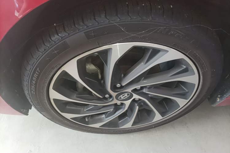 Used Hyundai Elantra (6th Generation / Lingdong) 2020 1.5L CVT Smart & Stylish – Elite Version Left Front Wheel Hub