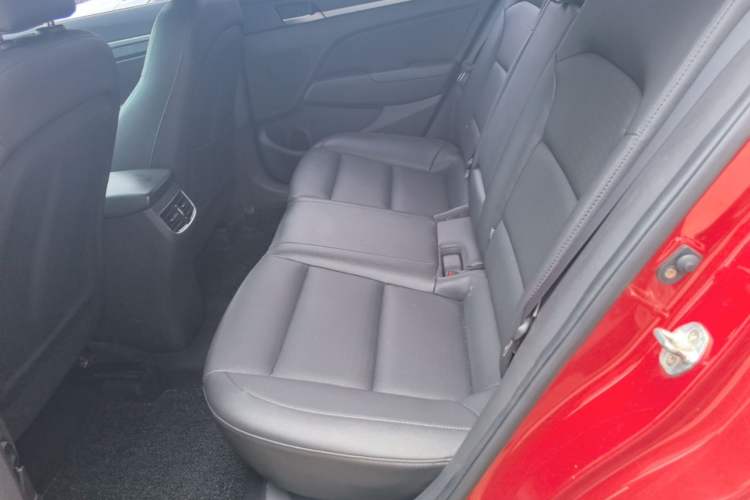 Used Hyundai Elantra (6th Generation / Lingdong) 2020 1.5L CVT Smart & Stylish – Elite Version Left Rear Seat