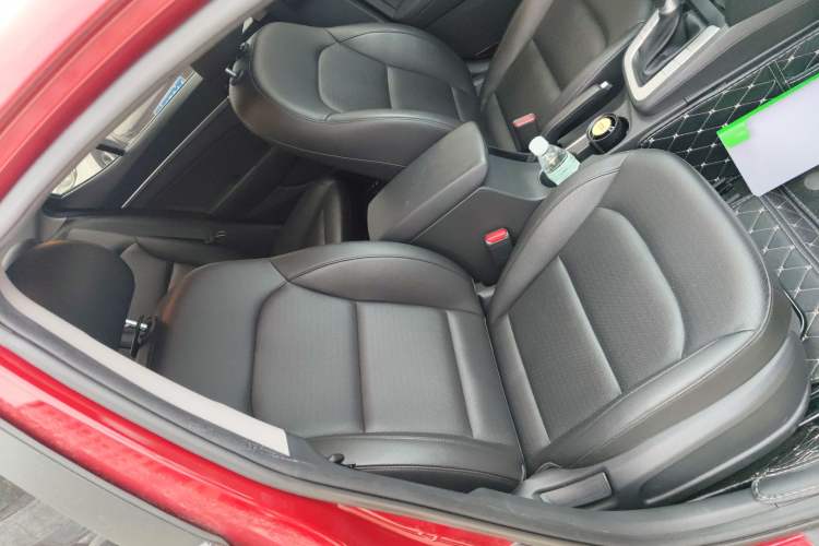 Used Hyundai Elantra (6th Generation / Lingdong) 2020 1.5L CVT Smart & Stylish – Elite Version Right Front Seat