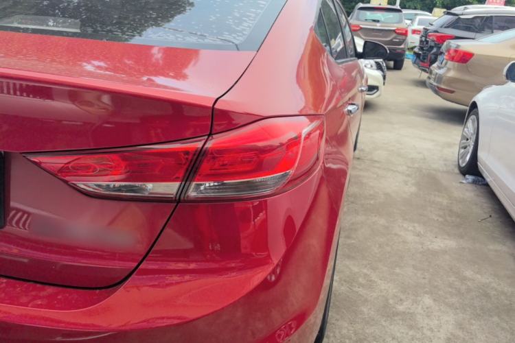 Used Hyundai Elantra (6th Generation / Lingdong) 2020 1.5L CVT Smart & Stylish – Elite Version Right Rear Taillight