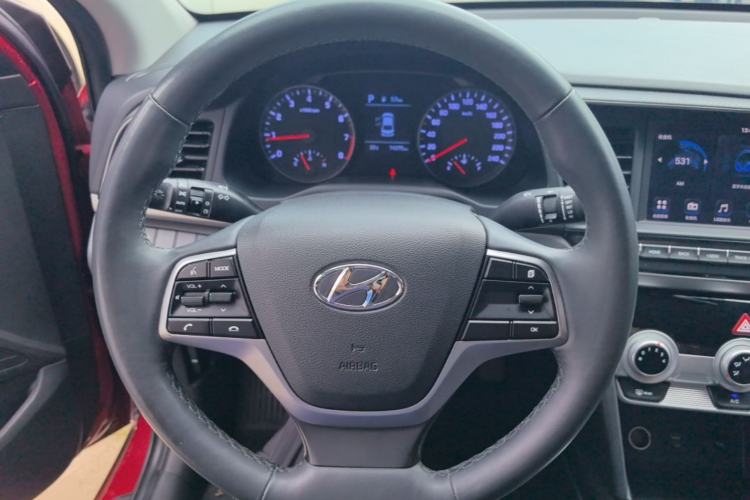 Used Hyundai Elantra (6th Generation / Lingdong) 2020 1.5L CVT Smart & Stylish – Elite Version Steering Wheel