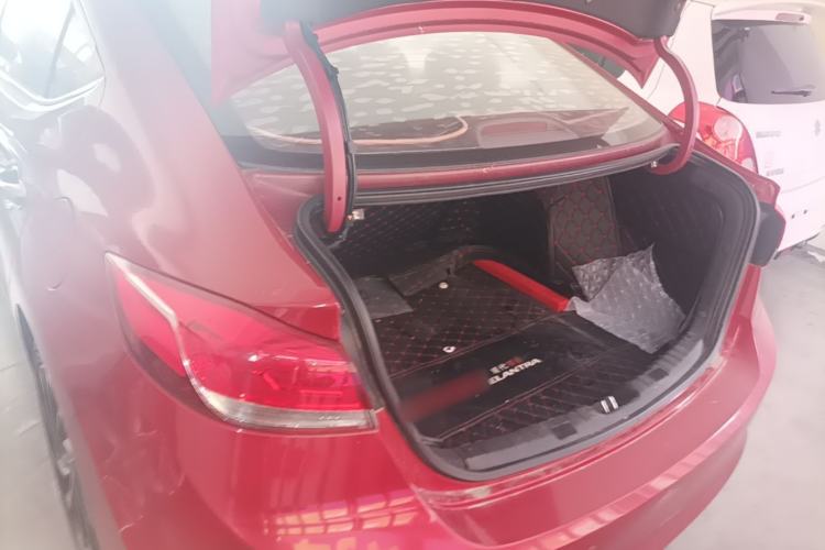 Used Hyundai Elantra (6th Generation / Lingdong) 2020 1.5L CVT Smart & Stylish – Elite Version Trunk