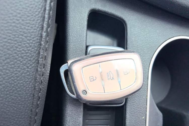 Used Hyundai Elantra (6th Generation / Lingdong) 2020 1.5L CVT Smart & Stylish – Elite Version Vehicle Key